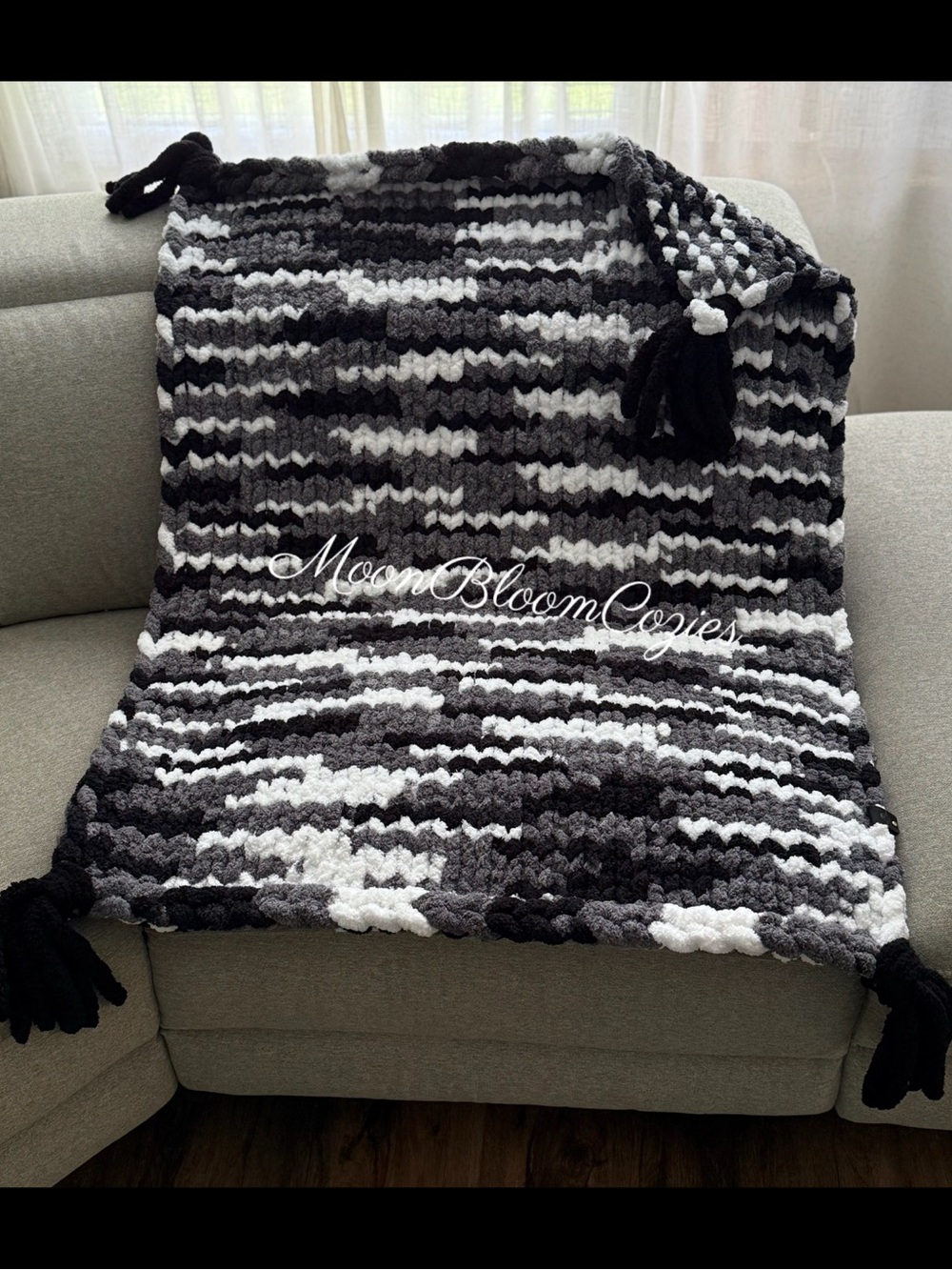 Black Gray White Variegated Chunky Blanket
